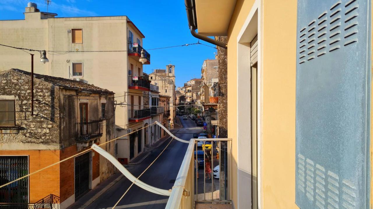 Casa Vacanze La Melagrana Modica Exterior foto